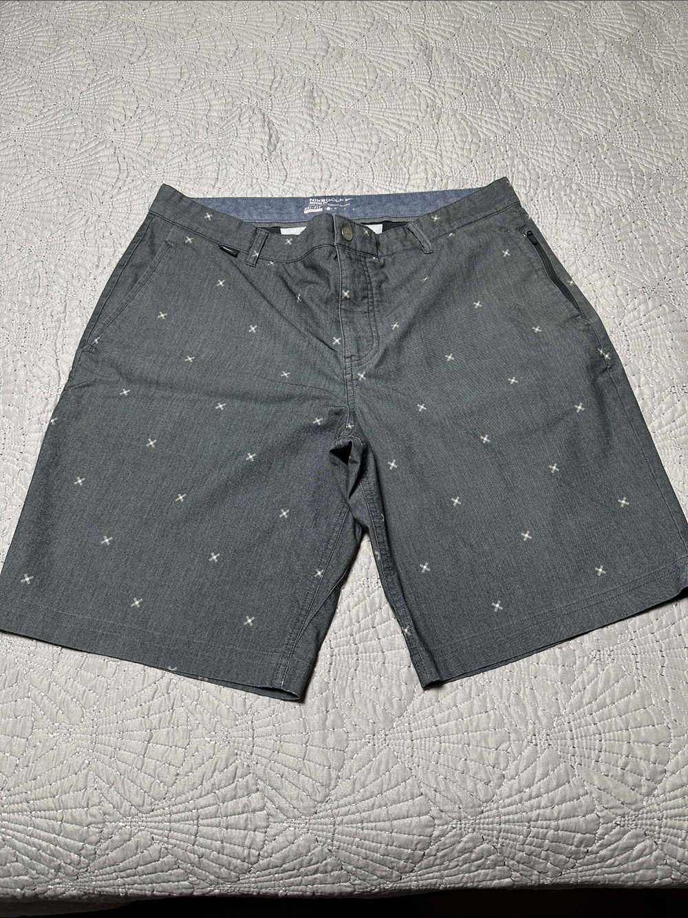 Nike Men's Gray Patterned Flat Front Golf Shorts, EUC, Size 36